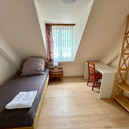 Goldner Stern בית אירוח *