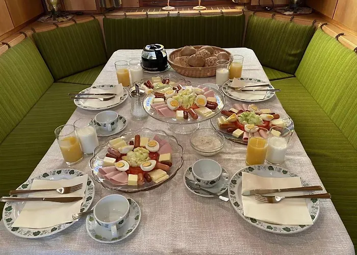 Goldner Stern * Kaub